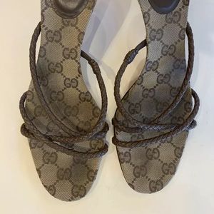 GUCCI Leather Braided Strappy Sandals GG Size 8.5
